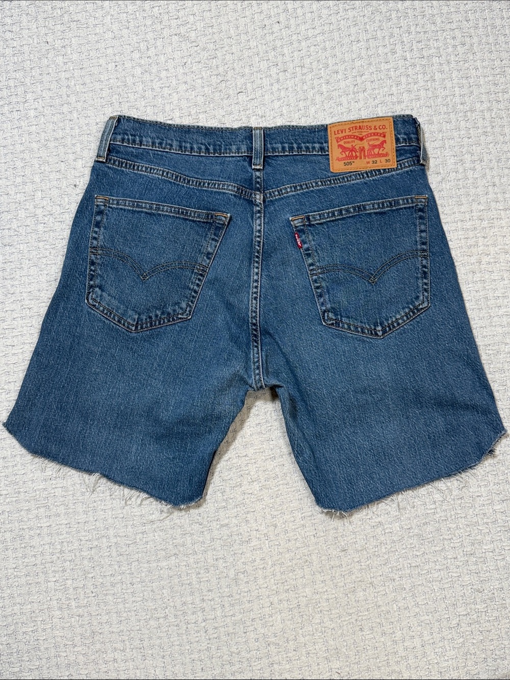 Levi’s 505 High Waist Cut Off Jean Shorts Jorts Mens Size 32